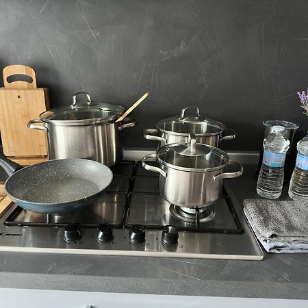 Апартаменти Casa Di Afi, Perfect For 4 - Kitchen - Parking - Netflix Арона Екстер'єр фото