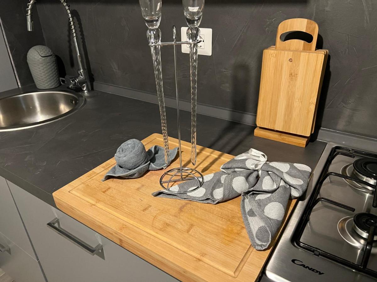 Апартаменти Casa Di Afi, Perfect For 4 - Kitchen - Parking - Netflix Арона Екстер'єр фото
